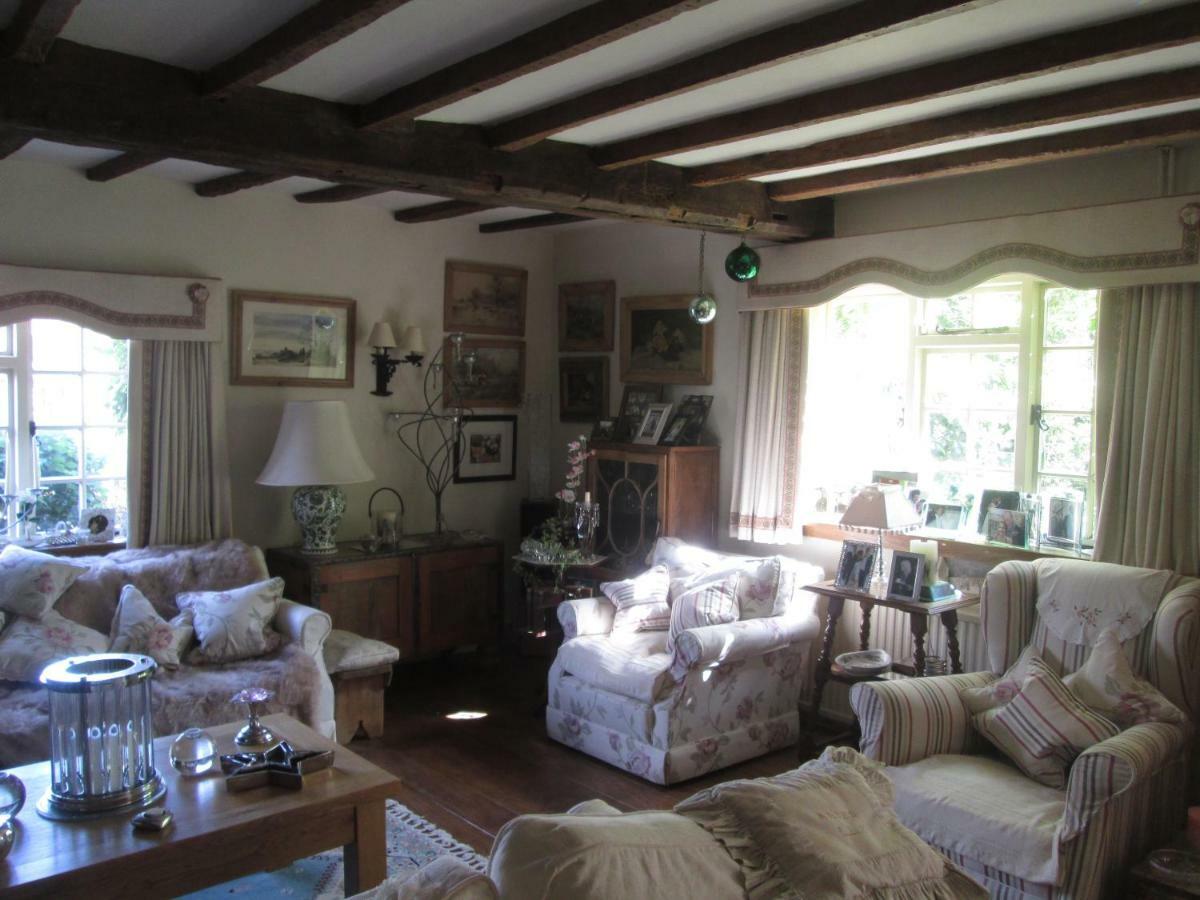 Clayton Wickham Farmhouse Hurstpierpoint Экстерьер фото