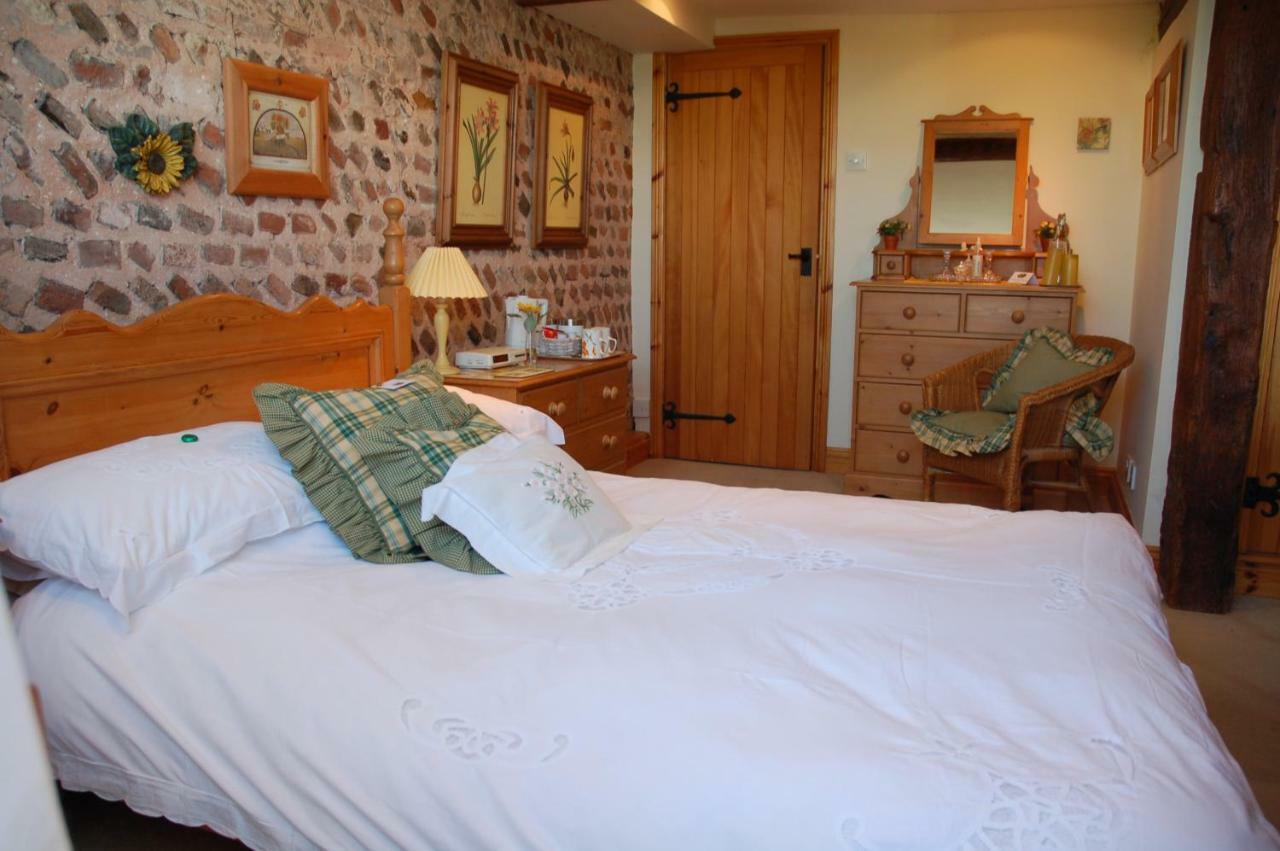 Clayton Wickham Farmhouse Hurstpierpoint Экстерьер фото