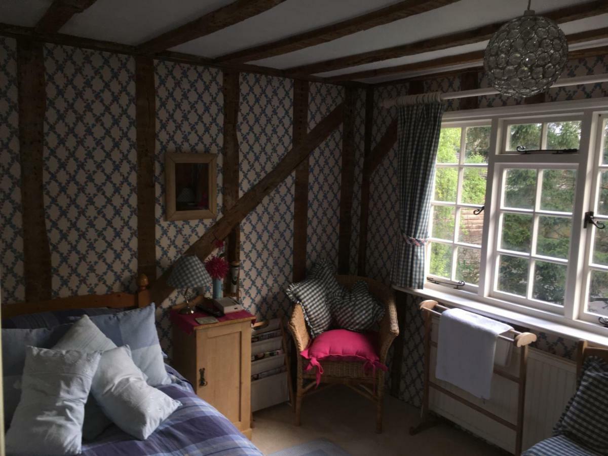 Clayton Wickham Farmhouse Hurstpierpoint Экстерьер фото