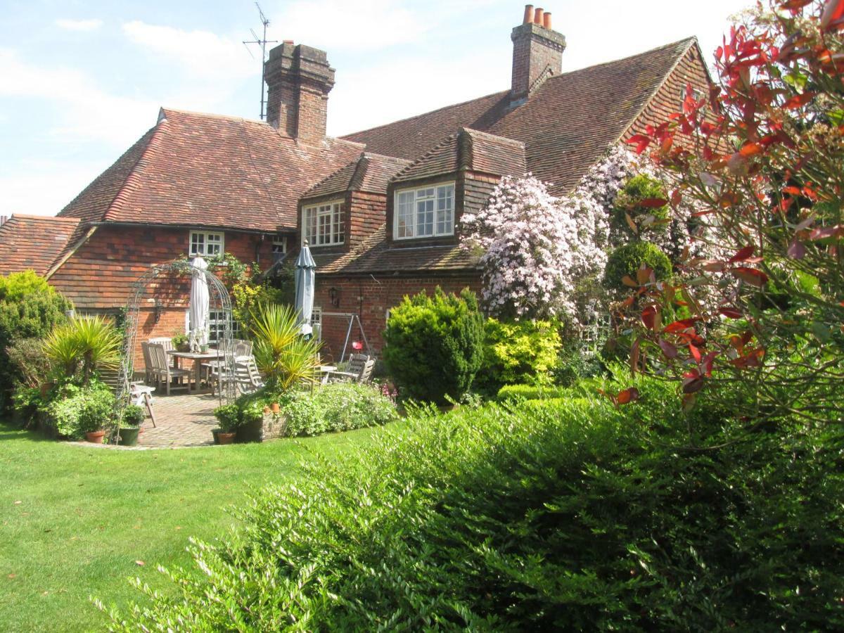 Clayton Wickham Farmhouse Hurstpierpoint Экстерьер фото